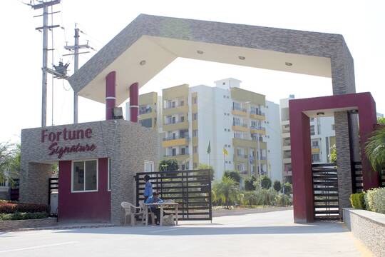 Fortune Signature E8 Extension Bavdiya Kala Bhopal