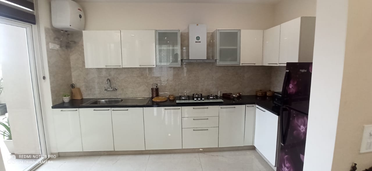 250 Yards Ready to Move Flat in Panchkula Sector 11